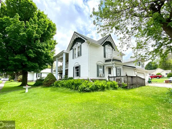 811 5th St, Victor, IA 52347