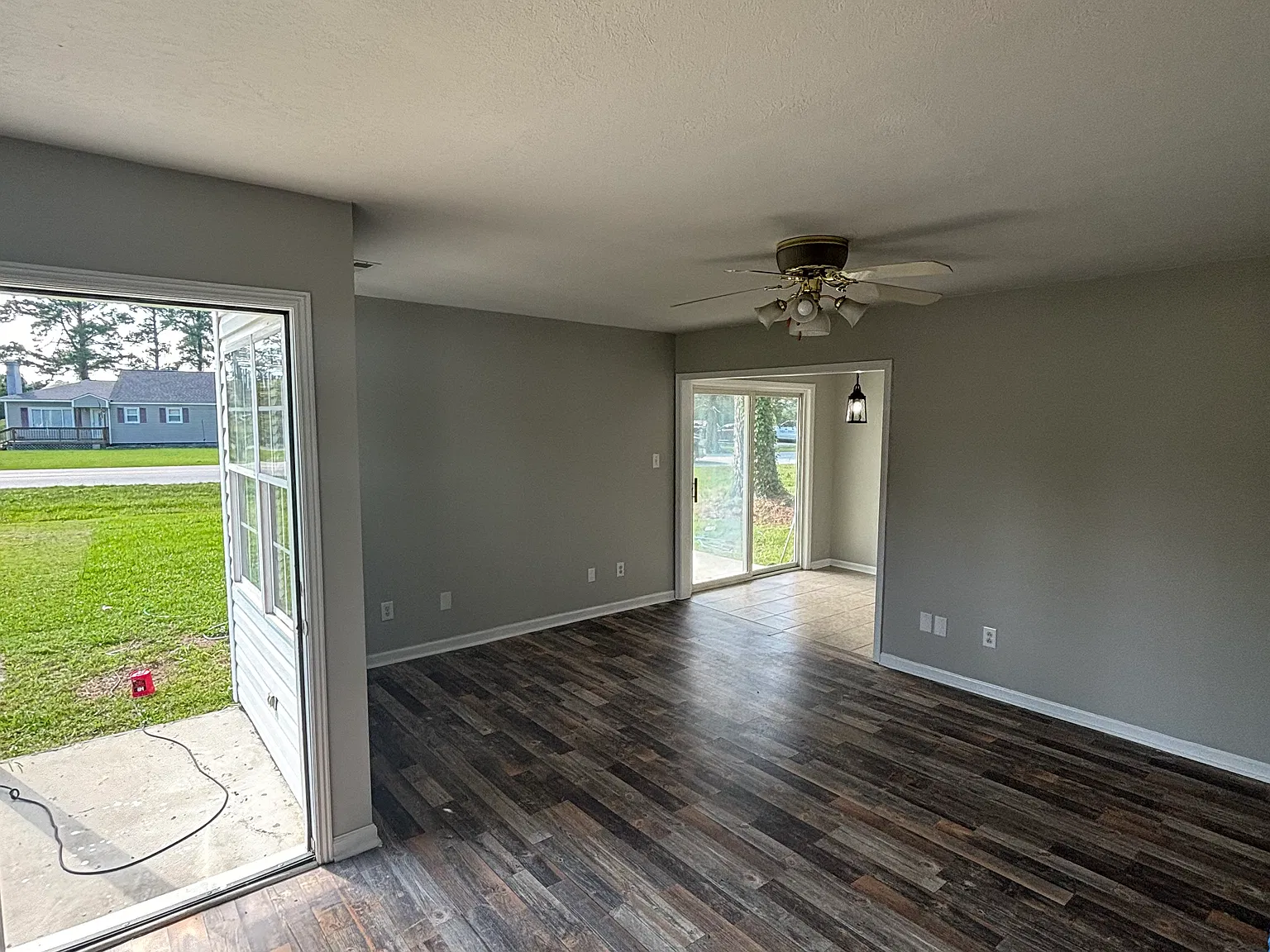 340 Juanita Ln — Photo 2