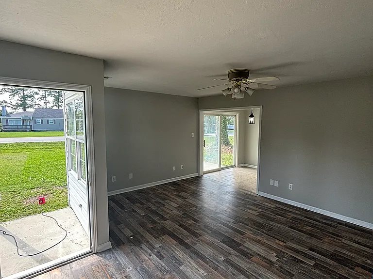 340 Juanita Ln #1 — Photo 2