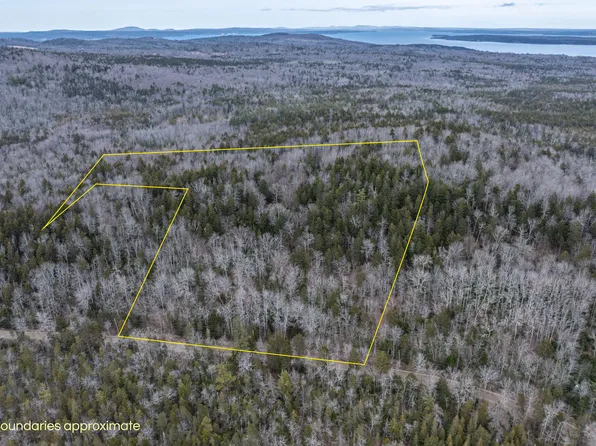 237 Knights Pond Road, Northport, ME 04849