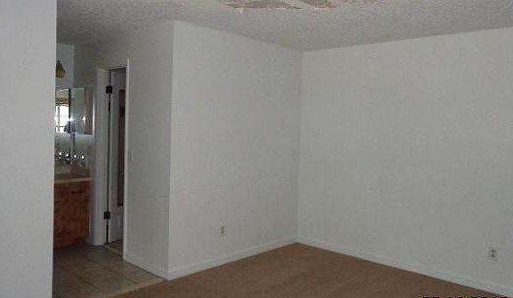 4th image of 107 Camino Cir
