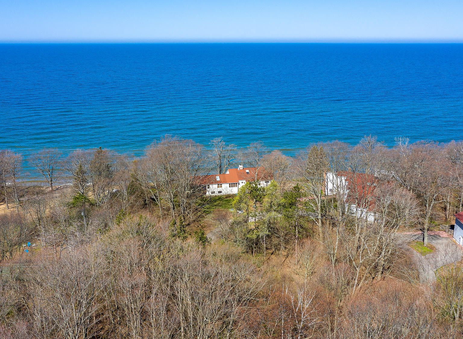 5795 Lakeshore Dr, Holland, MI 49424 Zillow