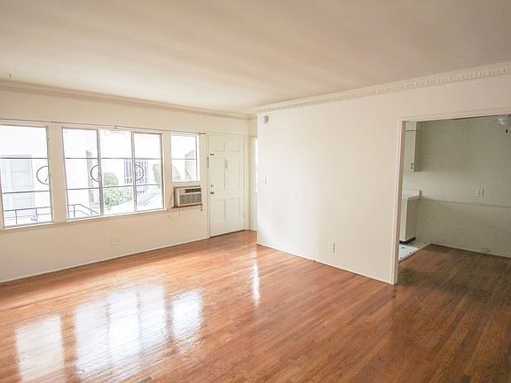 2nd image of 8316 Blackburn Ave #8318
