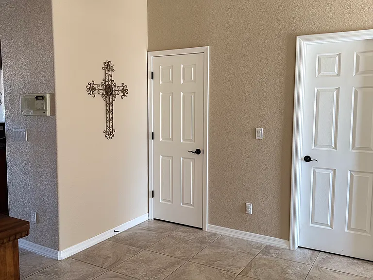 2399 E Klamath Loop — Photo 31