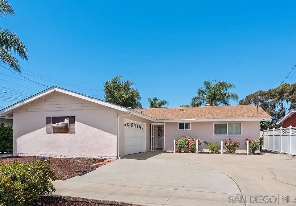 1st image of 3452 Hacienda Dr