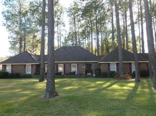 2475 Seminole Trl, Waycross, GA 31501