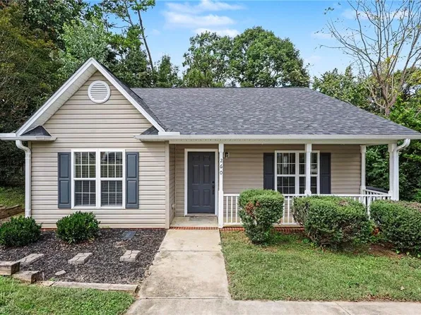 260 Cedar Ridge Cir, Winston Salem, NC 27127
