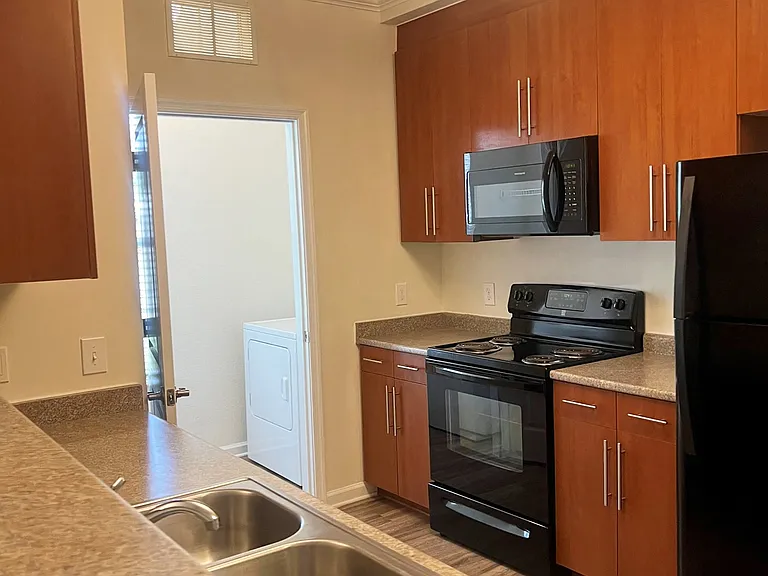 Belmont at Tryon Apartments — Photo 104