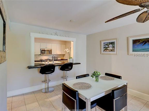 4th image of 34 Forest Beach Dr APT D-12
