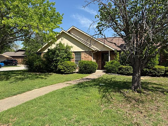 2nd image of 8714 Kimberly Ln #8714