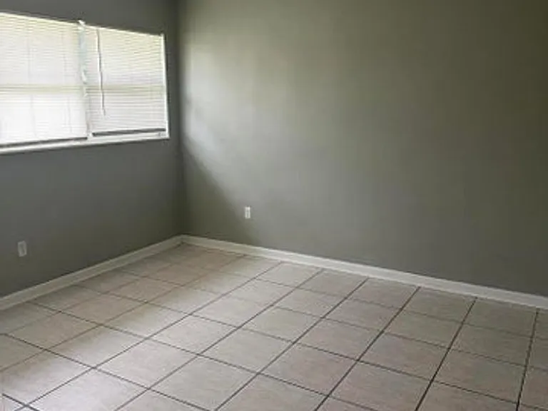 3194 Prince Dr #3196 — Photo 3