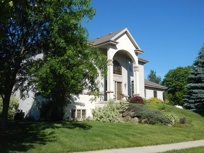 1st image of 3033 Stamford Pl