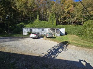 7756 S Us Highway 119, Wallins Creek, KY 40873