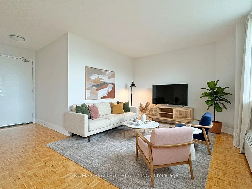 485 Huron St #206