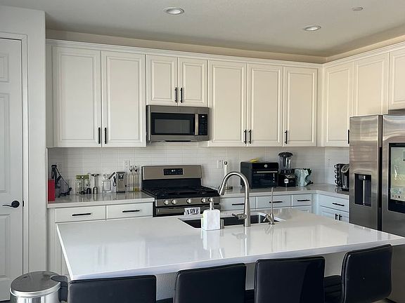 5th image of 11744 Ballina St