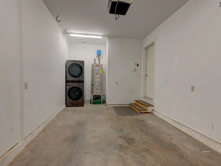 563 Kettle St #C4 — Photo 10