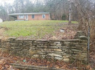 230 Willowtree Ln, Ravenna, KY 40472
