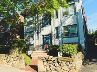 2777 Hampshire Rd #302, Cleveland, OH