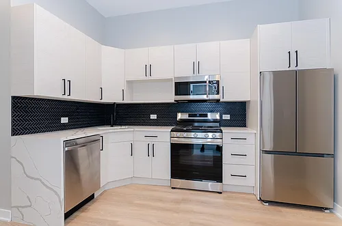 1104 W Taylor St #2R Photo 1