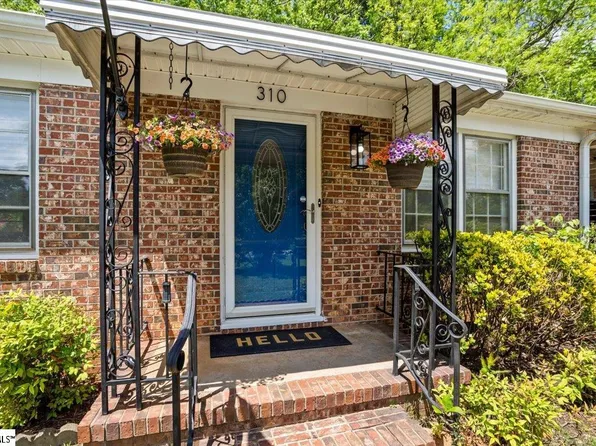 310 Skyline Rd, Greer, SC 29651