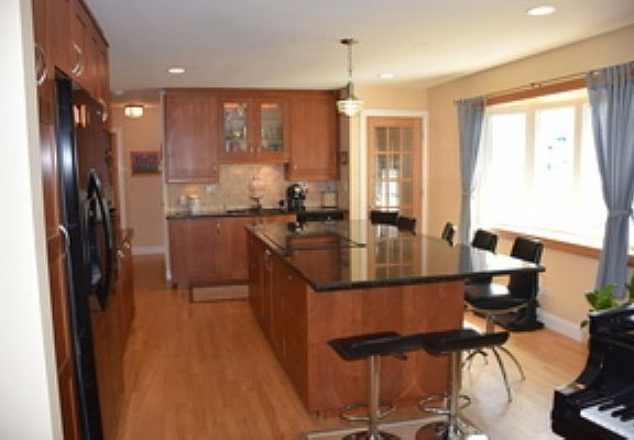 2nd image of 7319 Laramie Ave
