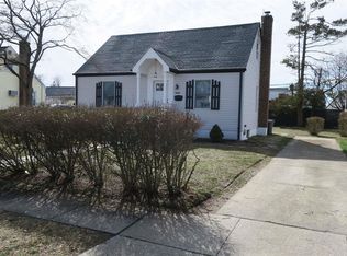 3634 Mallard Rd, Levittown, NY 11756