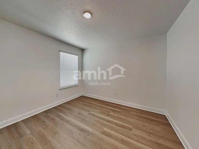 16393 Aubergine Aly — Photo 19