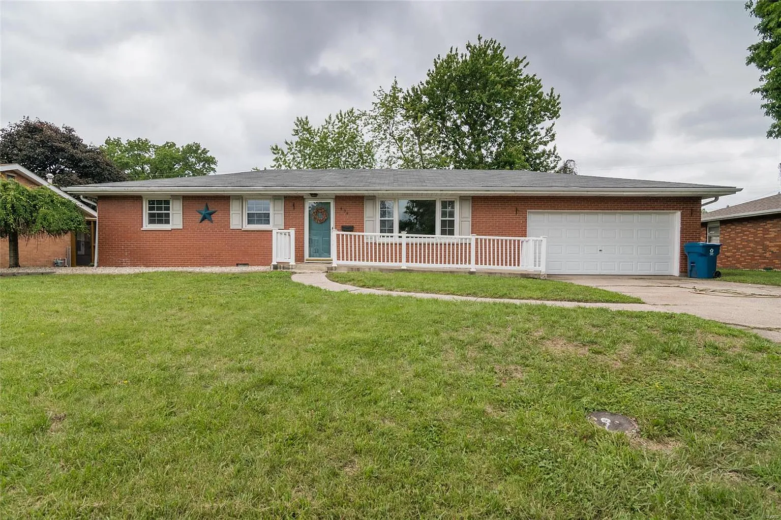 432 Sanders St photo 1