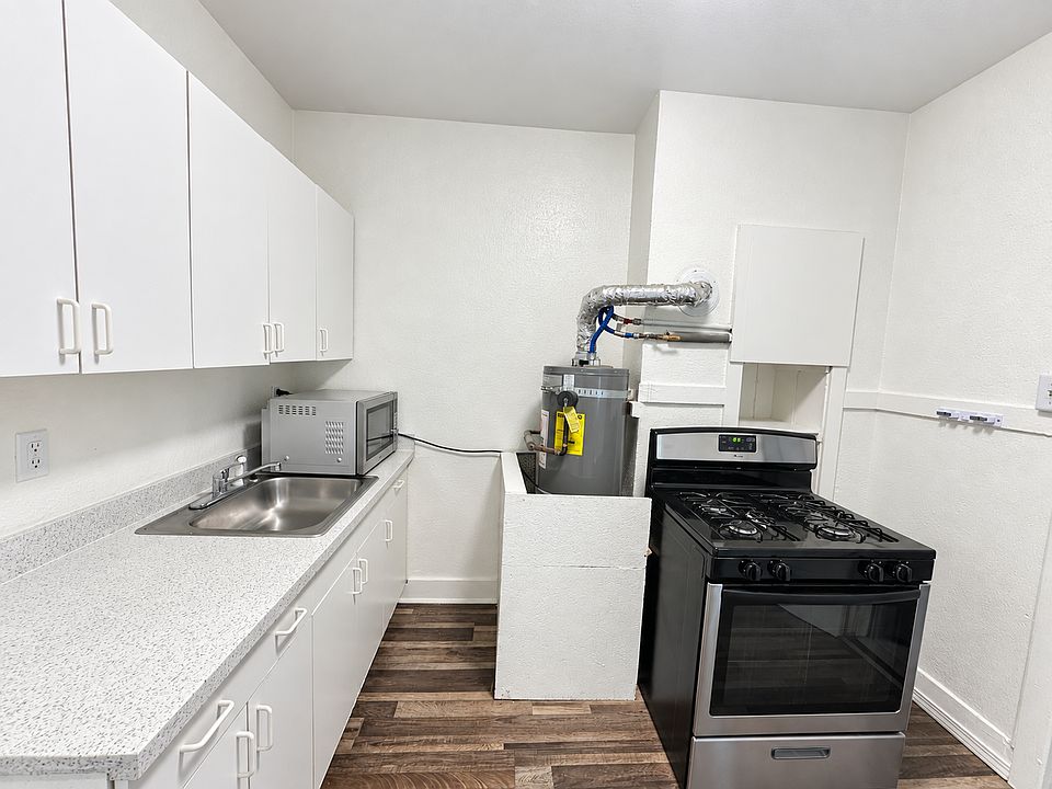 1st image of 2802 68th Ave