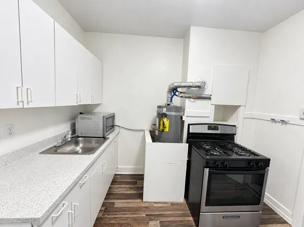 2802 68th Ave, Oakland, CA