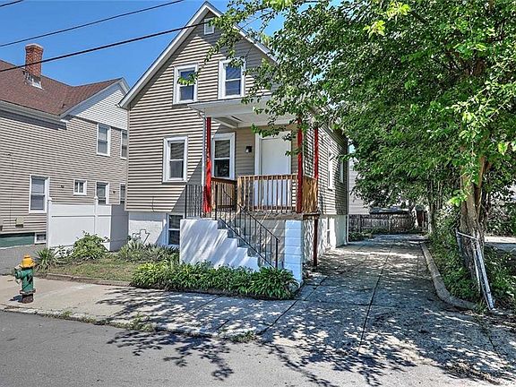 3rd image of 147 Pomona Ave