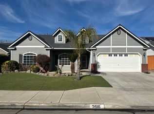 2616 E Kelso Ave, Fresno, CA 93720