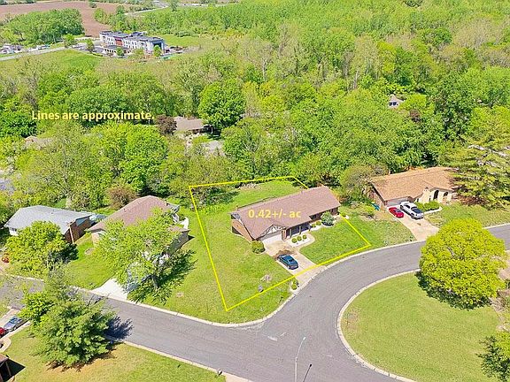 2nd image of 129 Northlane Dr