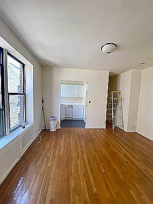 2nd image of 506 Amsterdam Ave #6