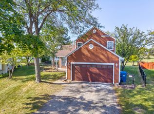1925 Grosse Pointe Ct, Hanover Park, IL 60133