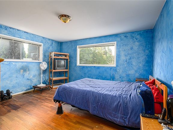 5th image of 614 W Illinois St