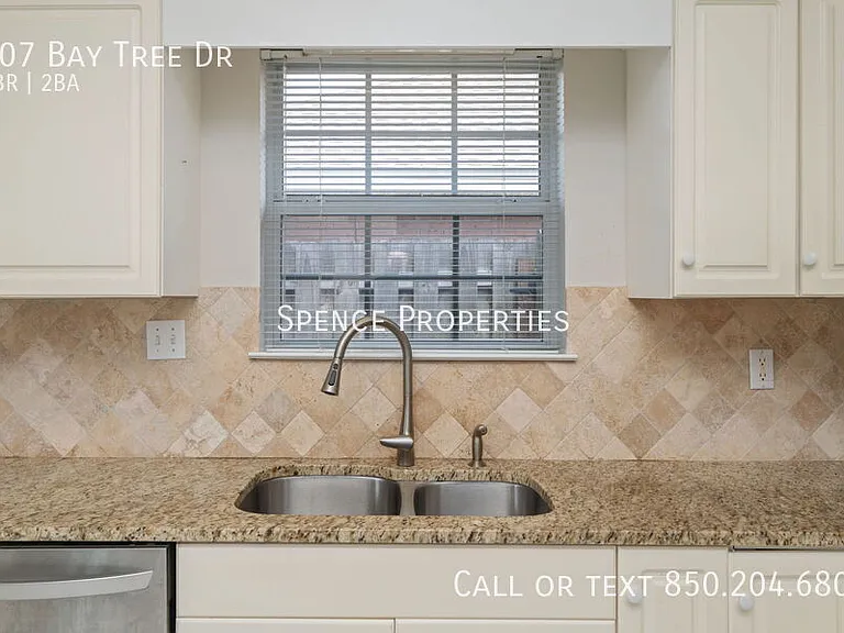 107 Bay Tree Dr — Photo 16