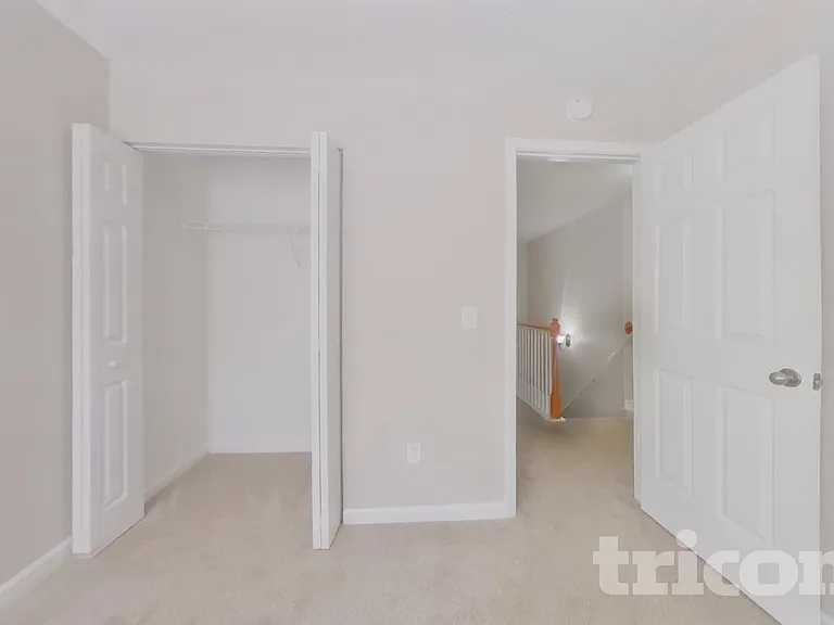 5370 Mountain Top Pl — Photo 9