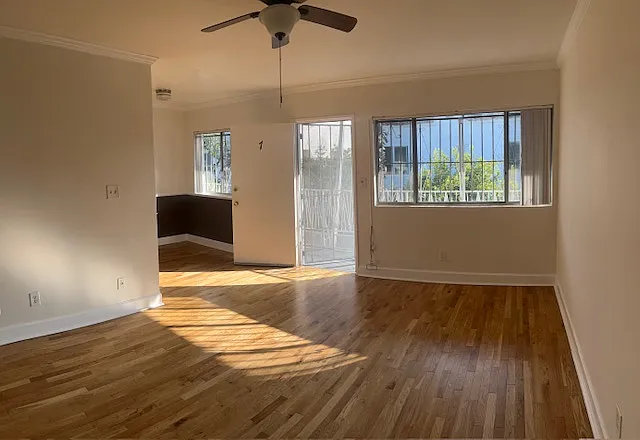 1422 N Serrano Ave #7 — Photo 1