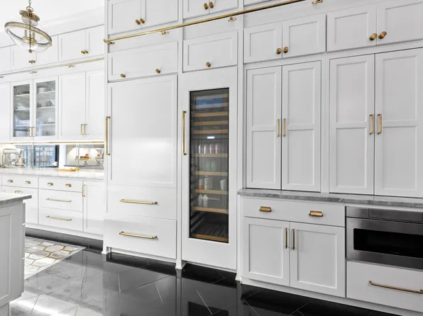 490 West End Avenue image 8 of 17