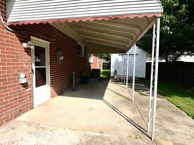 278 Appian Ave — Photo 18