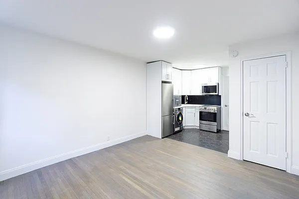 Rented by Compass | media 11