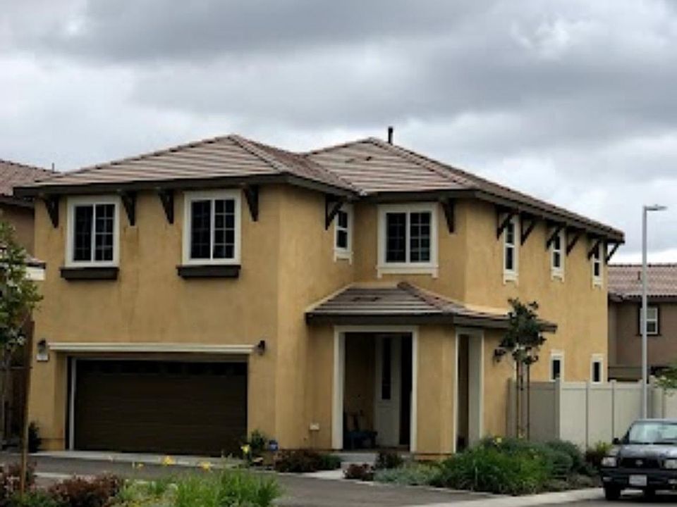 Exterior/Street