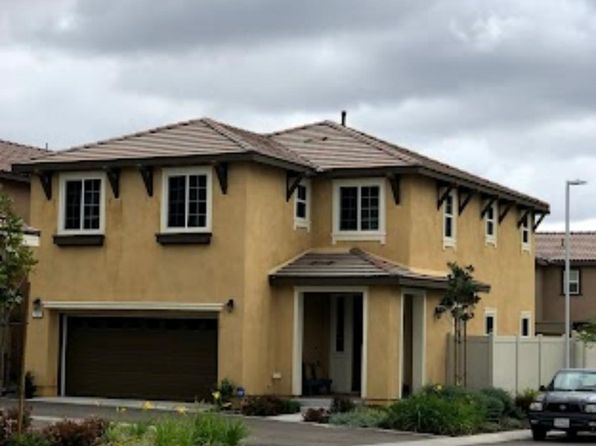 251 Dun Blazer Way
