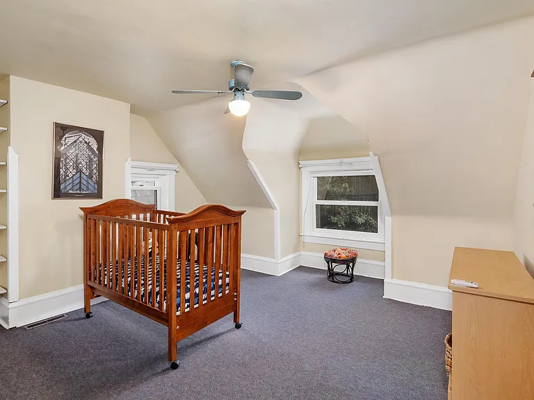 4388 McPherson Ave — Photo 28
