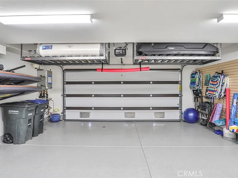 3319 Doheny Way — Photo 45