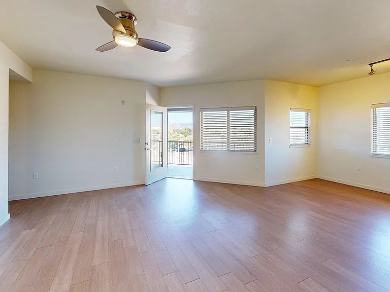 Platinum Apartments — Photo 46