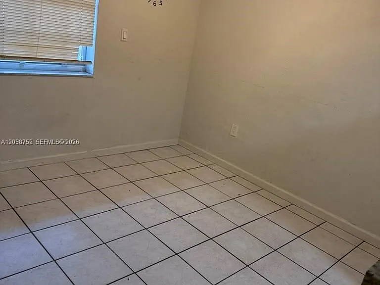 1330 W 54th St #221C — Photo 15