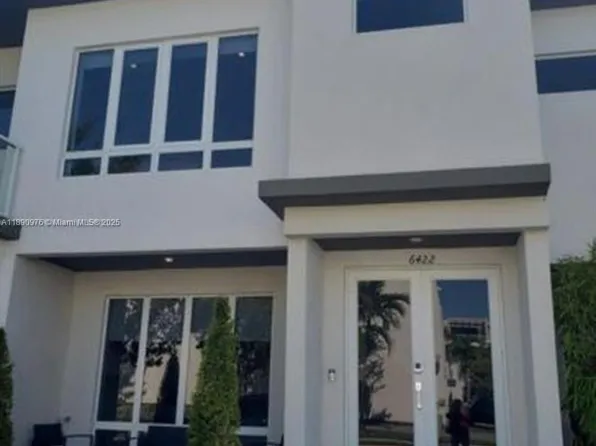 6422 NW 105th Pl, Doral, FL 33178