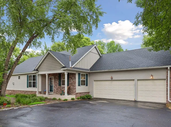 10502 Mississippi Cir N, Brooklyn Park, MN 55443